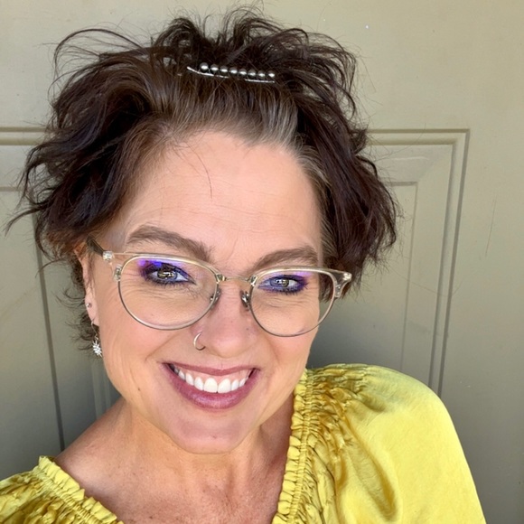 Meet your Posher, Amy - Picture 2 of 3